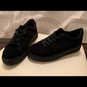 Black Suede Yoki Sneaker